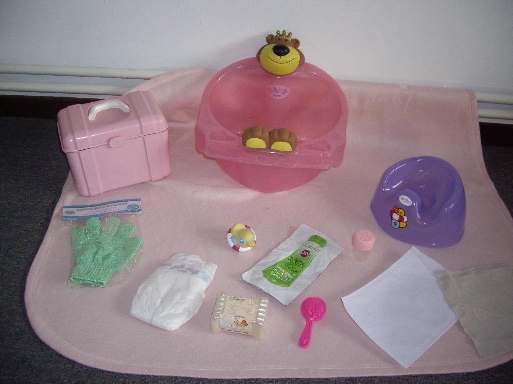 baby born bad met koffer met acc, Kinderen en Baby's, Ophalen, Zo goed als nieuw, Babypop