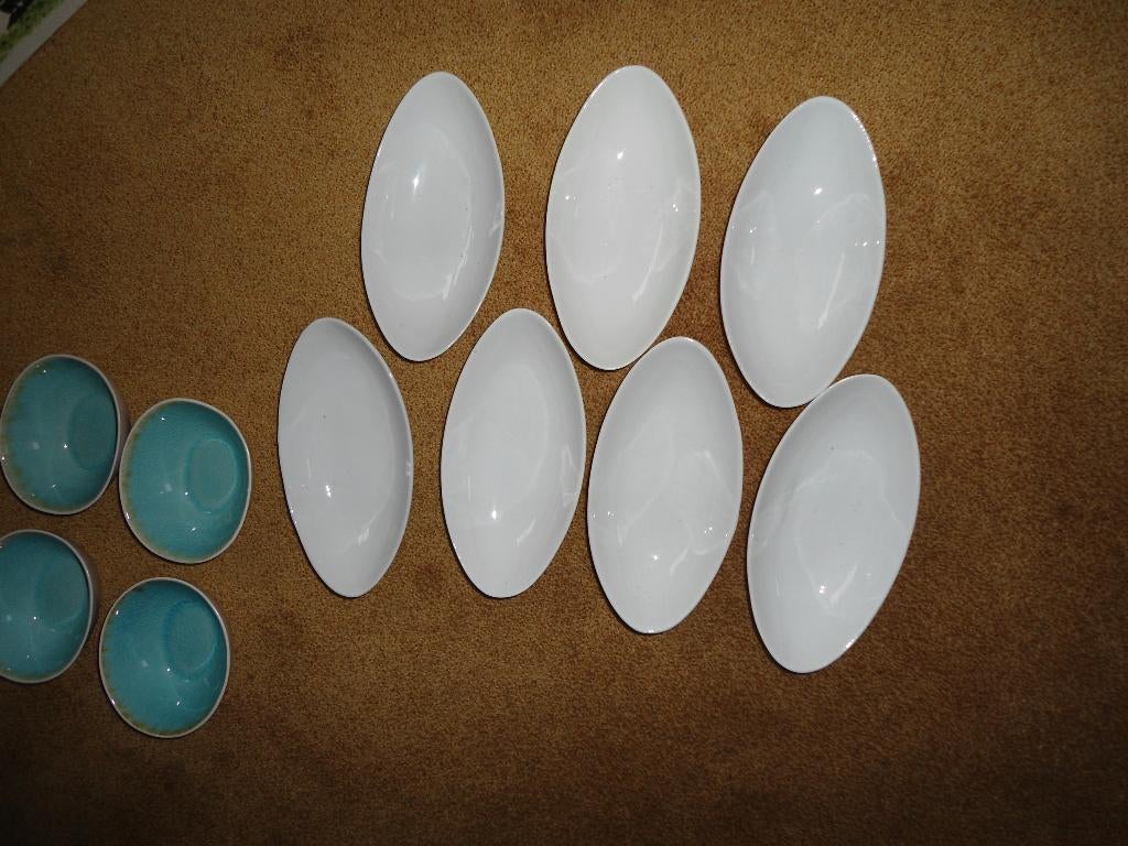 Ovale porseleinen schaaltjes 7 stuks 17 x 8,5 cm, Huis en Inrichting, Keuken | Servies, Ophalen of Verzenden, Overige stijlen