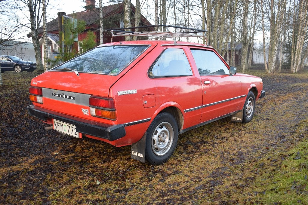 Datsun/Nissan Cherry goede staat 64.000km, Auto's, Oldtimers, Voorwielaandrijving, Stof, Beige, Bedrijf