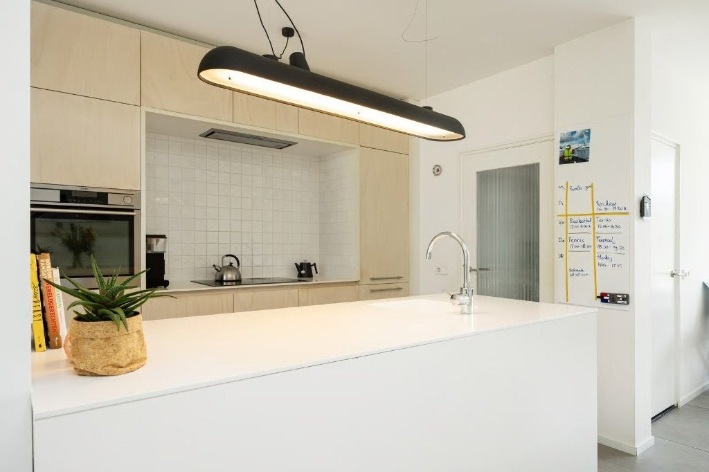 Keuken, eiland + kastenwand (maatwerk frontjes, IKEA kasten), Huis en Inrichting, Ophalen, Overige materialen, Wit, Enkelwandige keuken