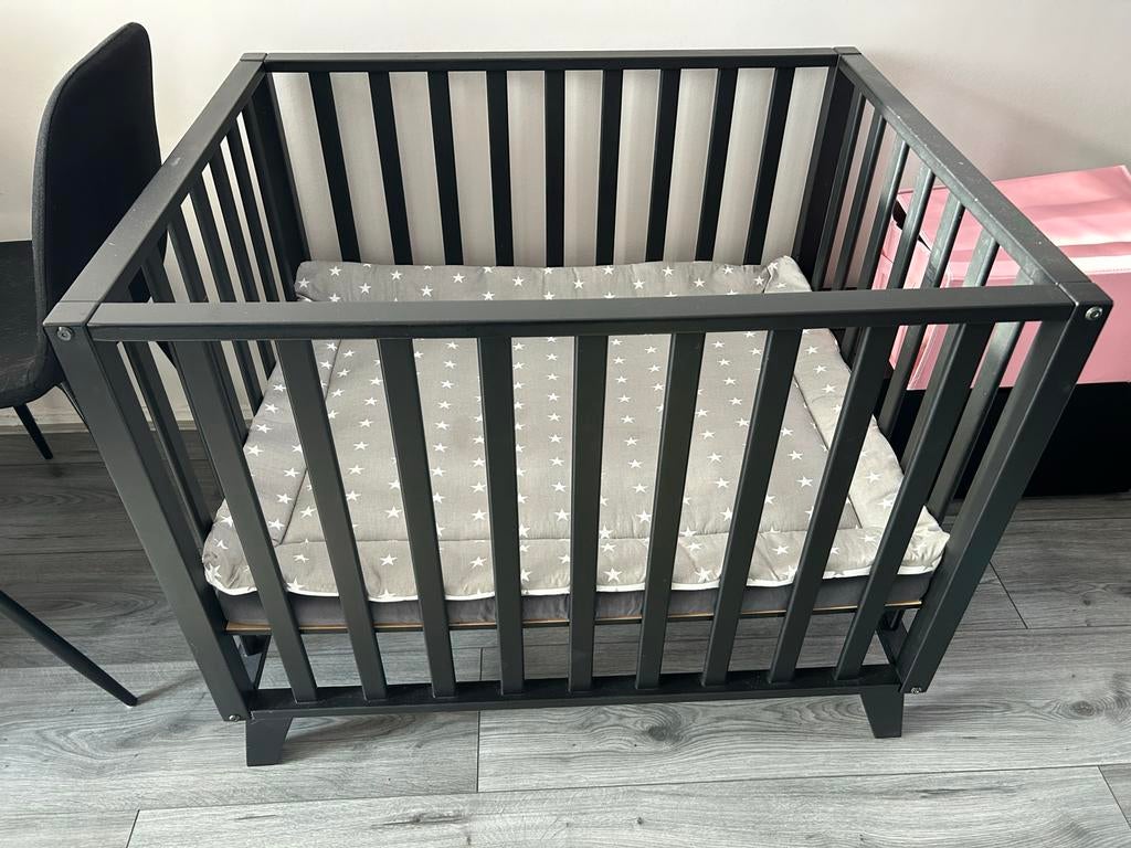 Box met matras, boxkleed en boxrand, Kinderen en Baby's, Ophalen, Gebruikt, Rechthoekig, Boxkleed