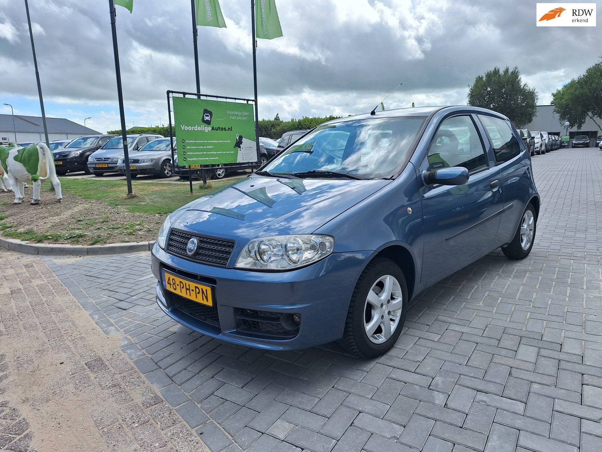 Fiat Punto 1.2 Dynamic Dualogic / AUTOMAAT / APK juli 2027, Auto's, Fiat, Voorwielaandrijving, Gebruikt, 4 cilinders, Metallic lak