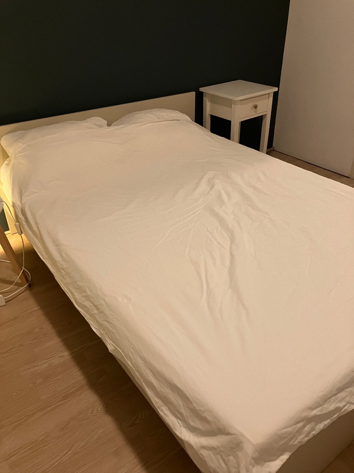 Bed (IKEA: VIHALS), Ophalen, Zo goed als nieuw, Tweepersoons, 140 cm