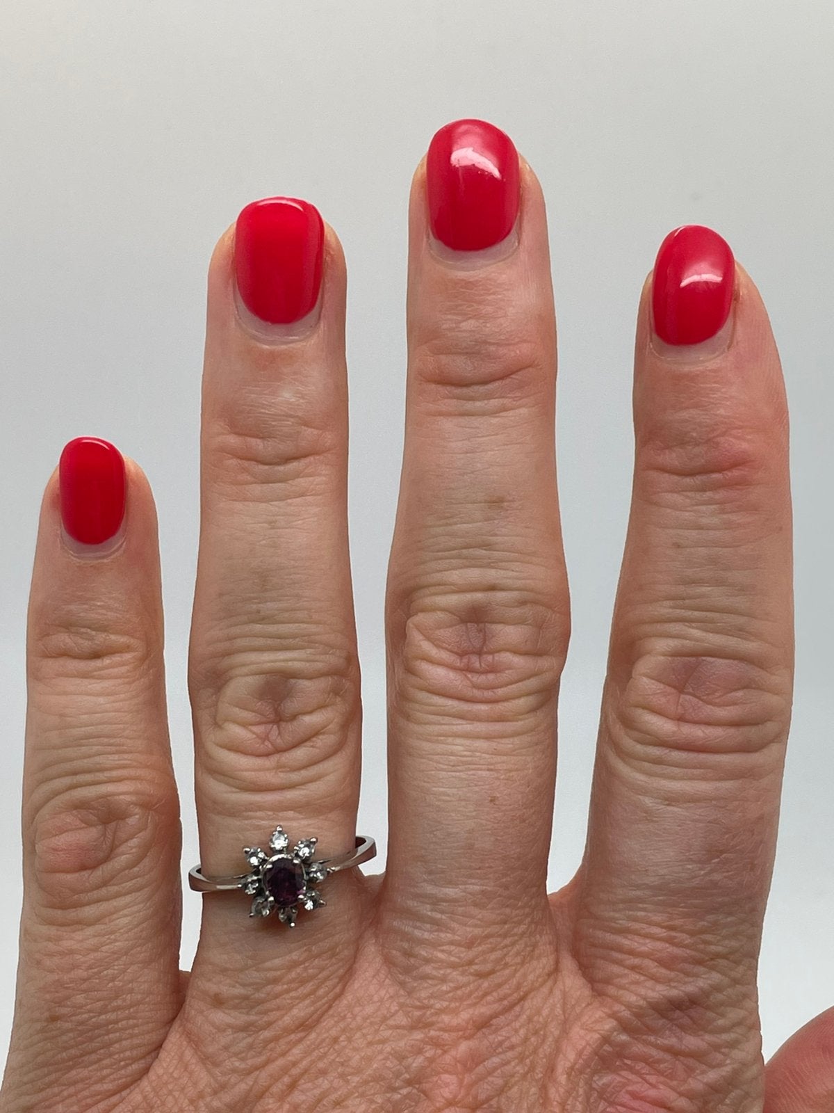 E558 Prachtige zilveren ring roze saffier maat 18,5, 18 tot 19, Ophalen of Verzenden, X, Met edelsteen