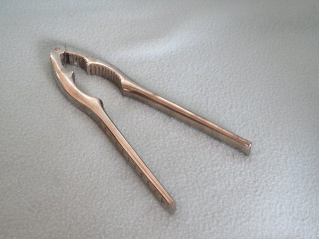 Vintage Zweedse metalen notenkraker zware kwaliteit, Ophalen of Verzenden