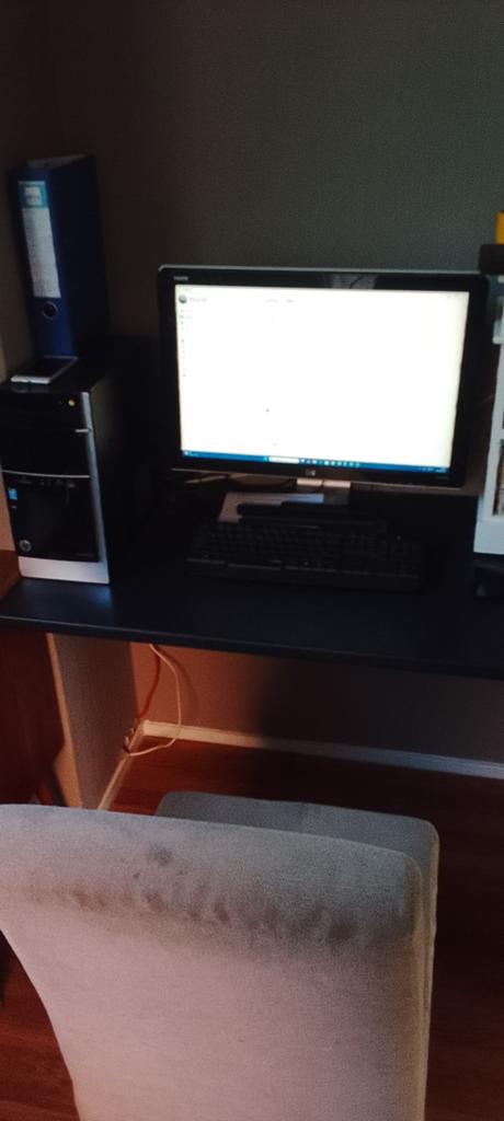 Mooie nette hp computer, Computers en Software, Desktop Pc's, 2 tot 3 Ghz, HDD, SSD, 16 GB, Met monitor, Ophalen of Verzenden