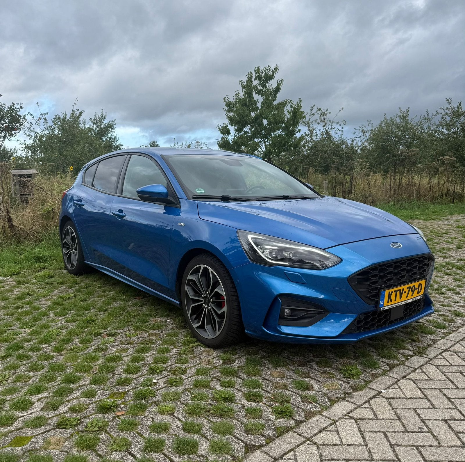 Ford Focus ST-Line | Dealeronderhouden | B&O | ACC | Keyless, 125 pk, 1414 kg, Zwart, Blauw