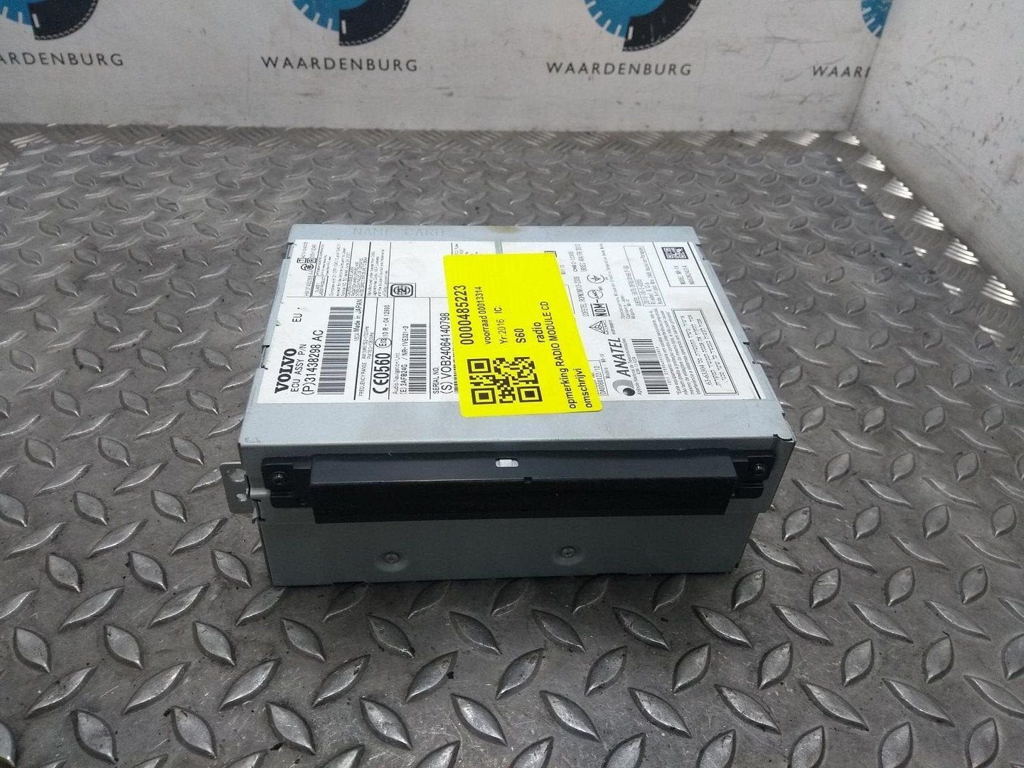 VOLVO S60 RADIO 2016, Ophalen of Verzenden, Gebruikt, Stiba lid