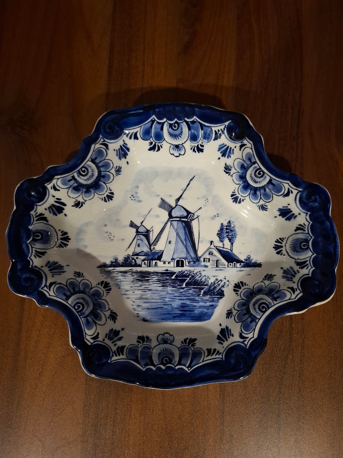 Delfts Blauw handgemaakte schaal met molens, Ophalen of Verzenden