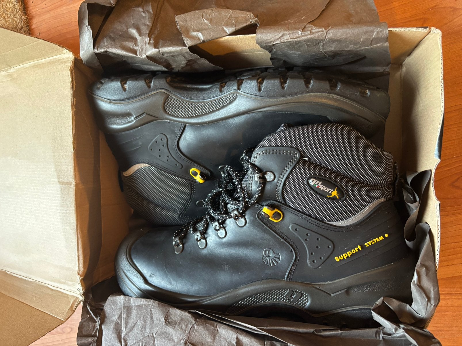 Grisport werkschoenen maat 45 - 1x gedragen - moet snel weg!, Ophalen, Nieuw