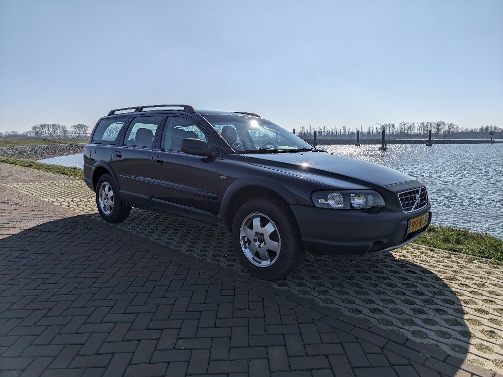Volvo XC70 2.5 T AWD Geartronic 2004 orgineel NL kenteken!, Auto's, Volvo, Automaat, 1800 kg, Beige, Blauw