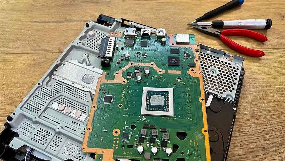 GEZOCHT: Defecte PlayStation 4 consoles of partijen kapotte, Spelcomputers en Games, Spelcomputers | Sony PlayStation 4, Ophalen