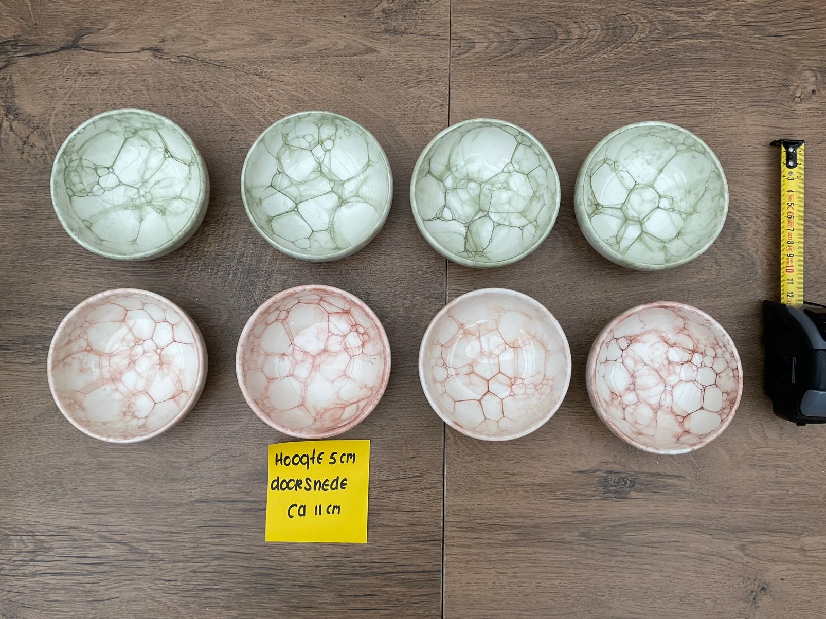 8 nieuwe groene en rode kommetjes doorsnede ca 11cm H5cm, Huis en Inrichting, Ophalen, Overige merken, Nieuw, Kom(men)
