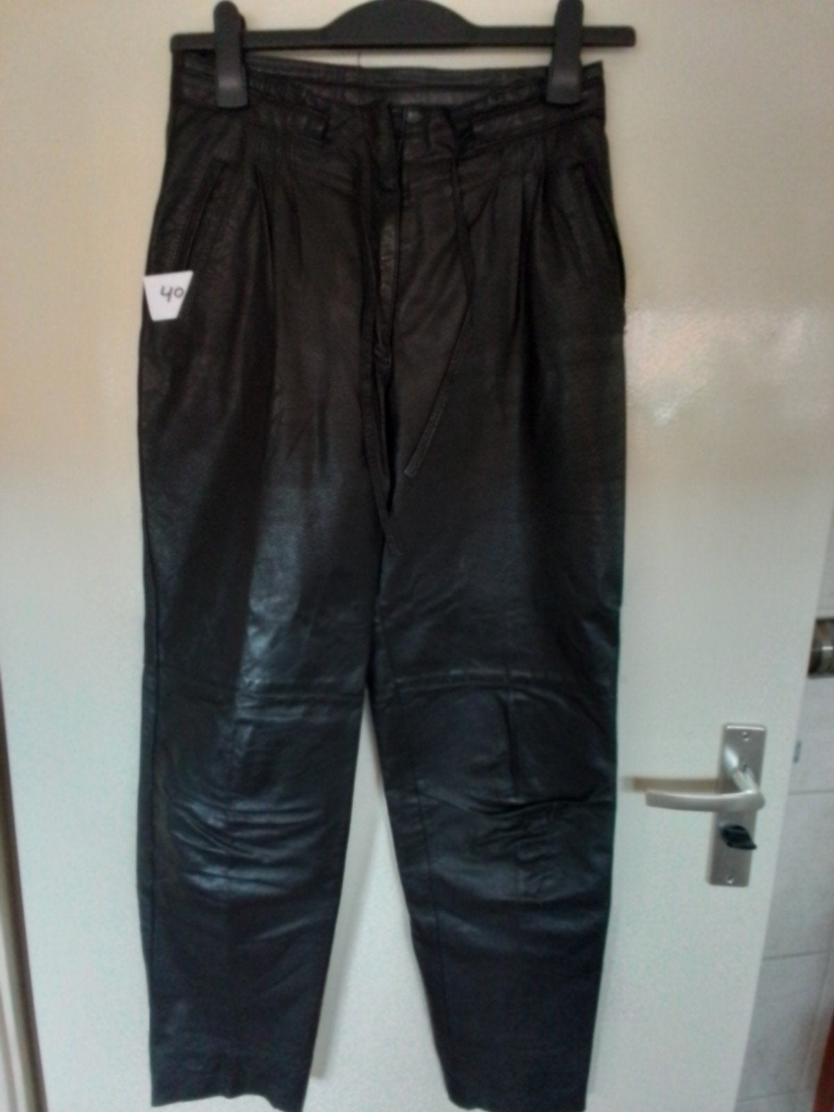40 Leren dames broek maat 38, Maat 38/40 (M), Zwart, Ophalen of Verzenden, Zo goed als nieuw