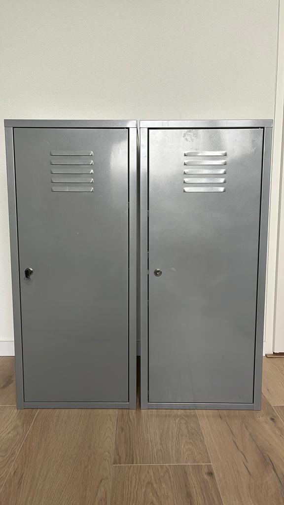 Grijze locker kastjes, Ophalen, Gebruikt