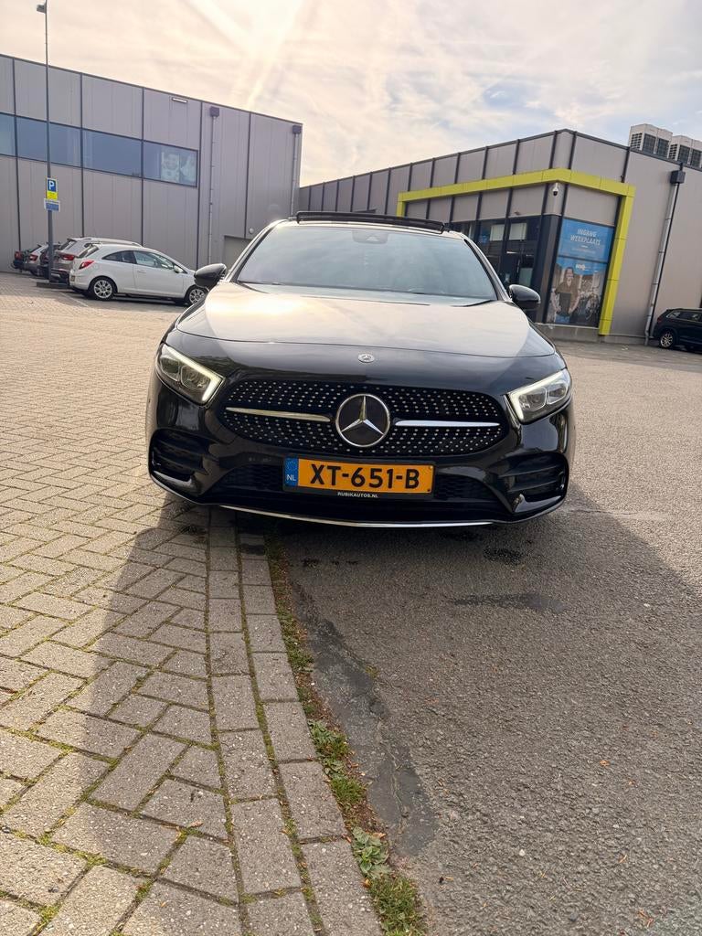 Mercedes-Benz A-Klasse A 200 163pk 7G-DCT 2019 Zwart, 4 cilinders, 75 €/maand, Particulier, 1600 kg