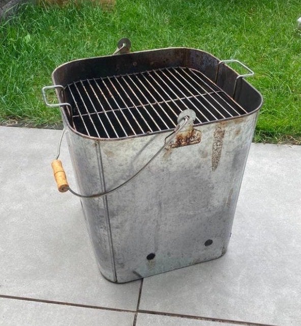 BBQ Vuurkorf - Slechts 1x gebruikt, Ophalen, Zo goed als nieuw, Vuurkorf