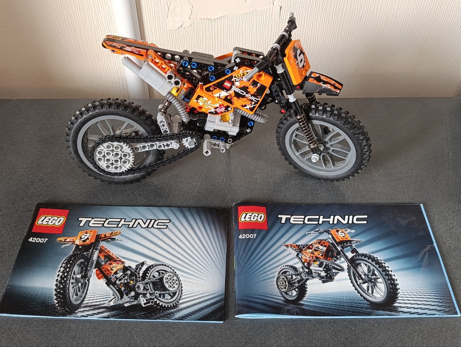 Lego Technic Crossmotor 42007 - Zo goed als nieuw, Ophalen of Verzenden, Zo goed als nieuw