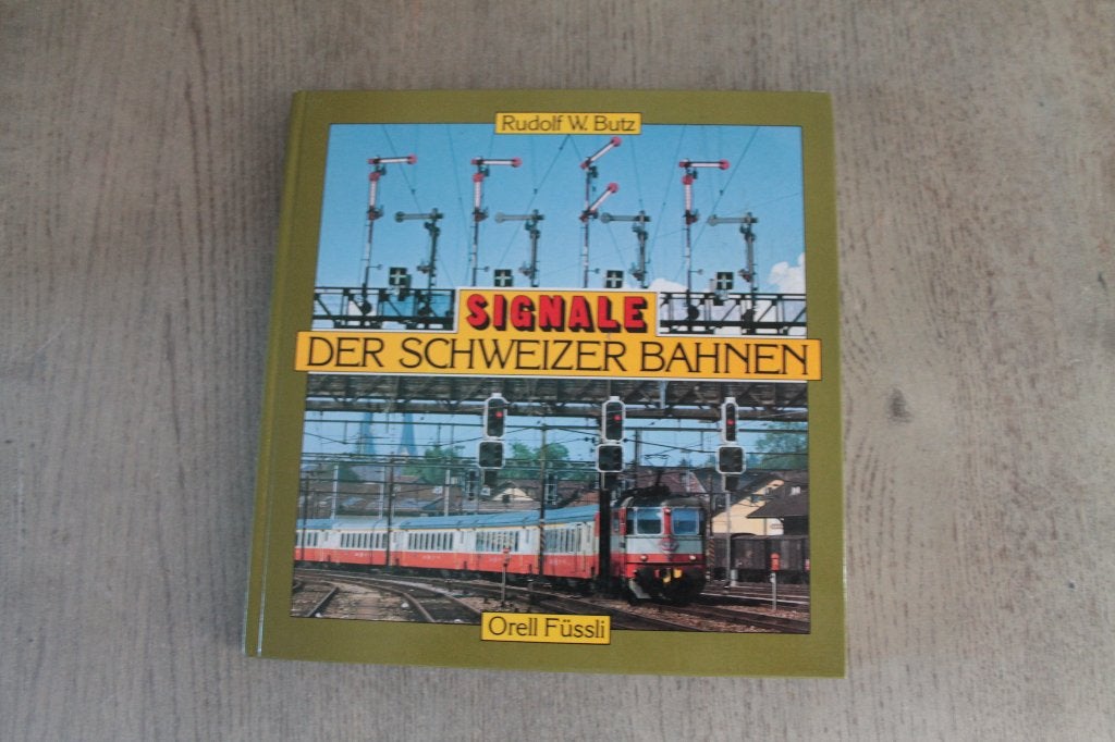 Signale der Schweizer Bahnen, Ophalen of Verzenden, Zo goed als nieuw, Trein, Boek of Tijdschrift