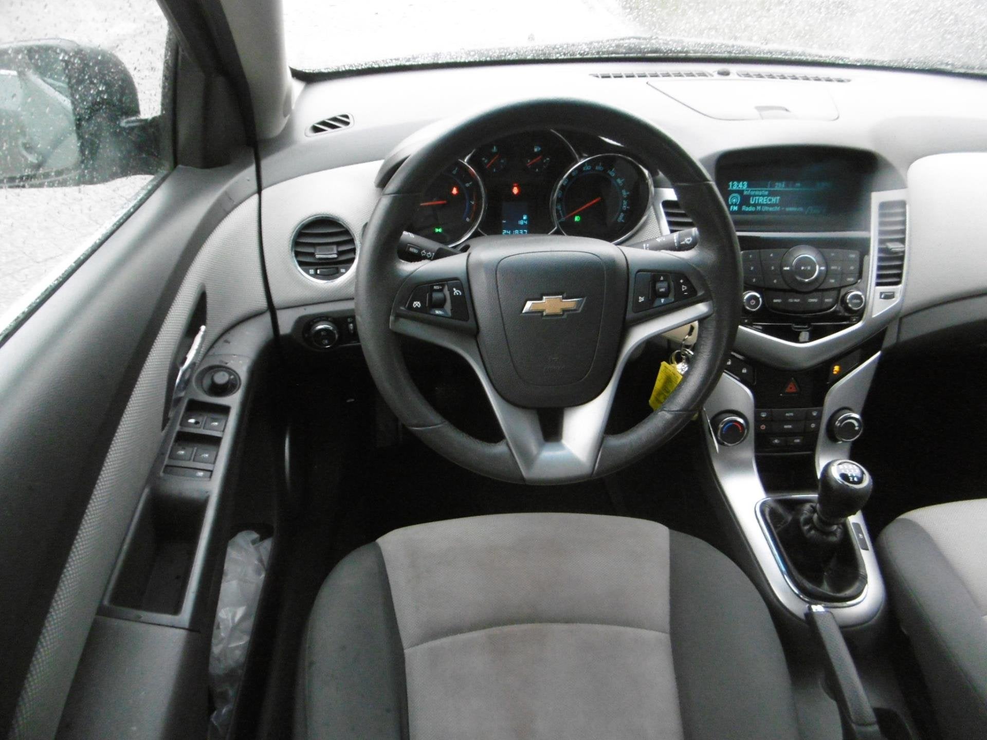 Chevrolet Cruze 1.8 LT 141pk Clima Cruise Motor heeft koelpr, Auto's, Voorwielaandrijving, Euro 5, Gebruikt, 4 cilinders