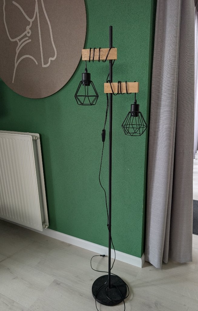 Eglo Townshend 5 Vloerlamp, Huis en Inrichting, Ophalen, Gebruikt, E27 (groot), Hout