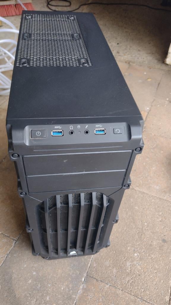 Corsair Carbide SPEC-03 pc-behuizing. , Computers en Software, Computerbehuizingen, Gebruikt, Ophalen of Verzenden