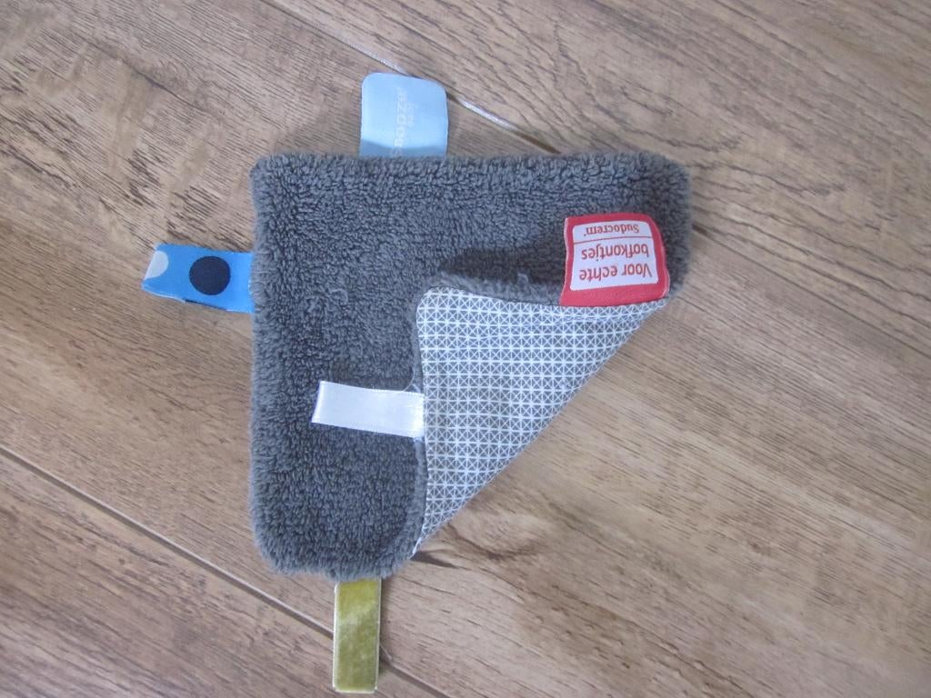 Snooze baby Sudocreme grijs pluche met jersey grafisch onder, Ophalen of Verzenden, Zo goed als nieuw, Overige typen