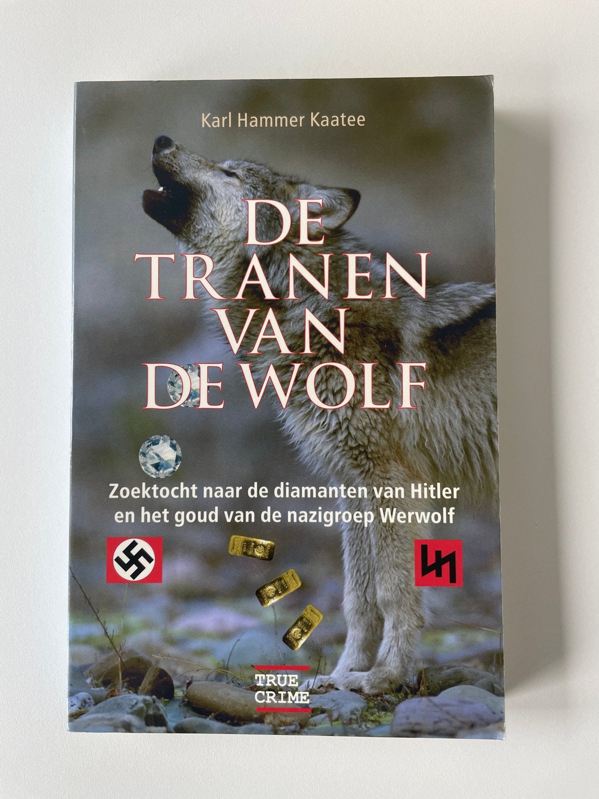 De Tranen van de Wolf - Zoektocht naar Hitler's diamanten, Boeken, Ophalen of Verzenden, Tweede Wereldoorlog, Gelezen, Overige onderwerpen