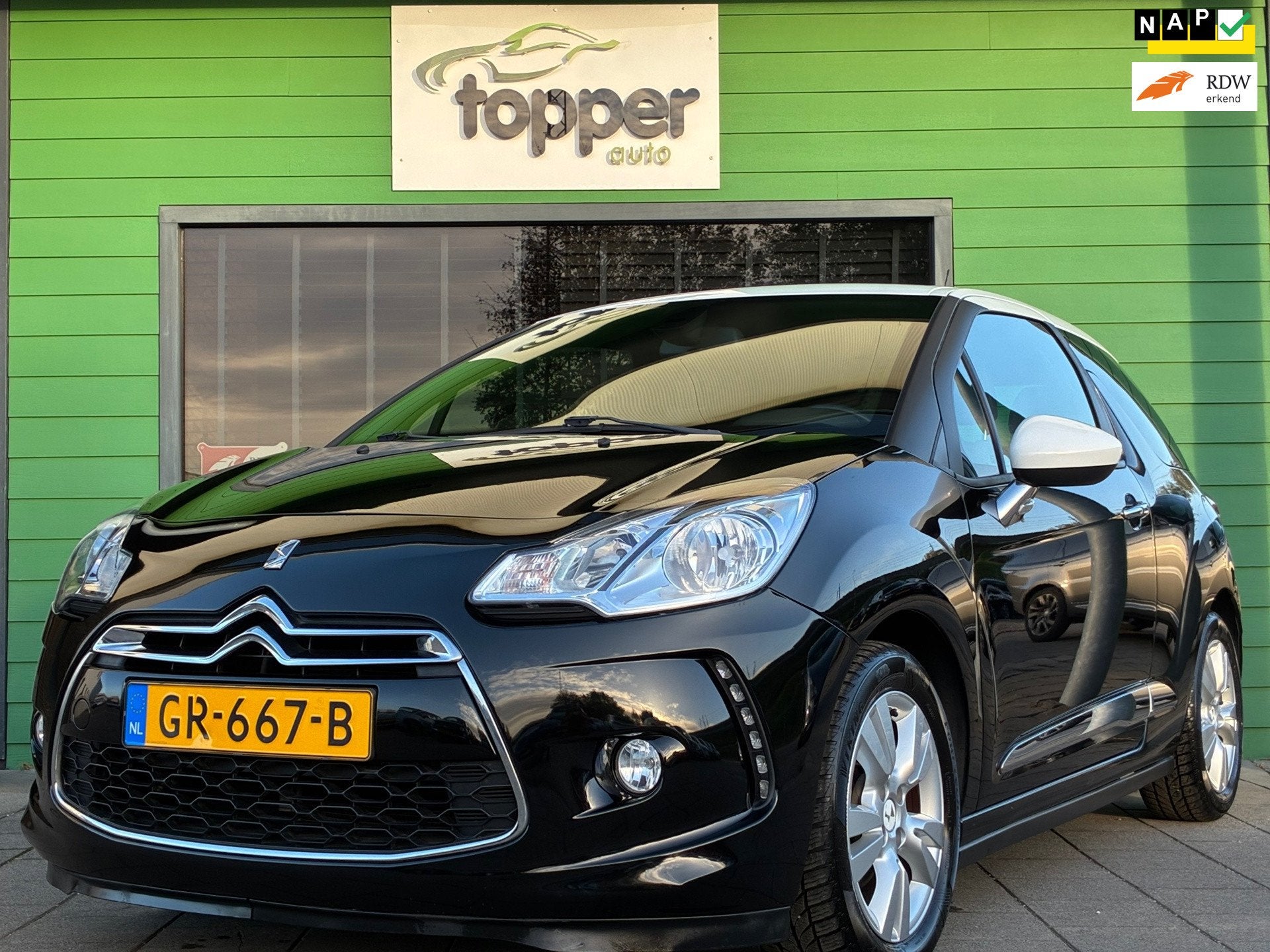 DS 3 1.2 PureTech Business|2e Eigenaar|Navigatie|CruiseContr, Voorwielaandrijving, Gebruikt, 1199 cc, 82 pk