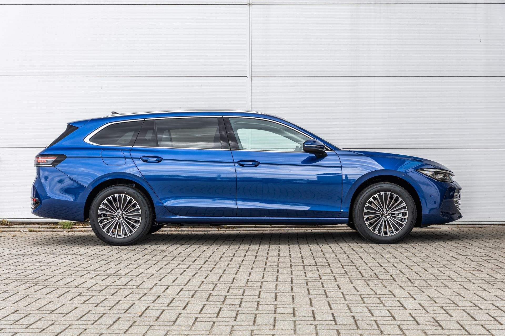 Volkswagen Passat Variant 1.5 eHybrid 204pk Elegance Busines, Auto's, Volkswagen, 12 maanden, 1498 cc, 4 cilinders, 26 kWh