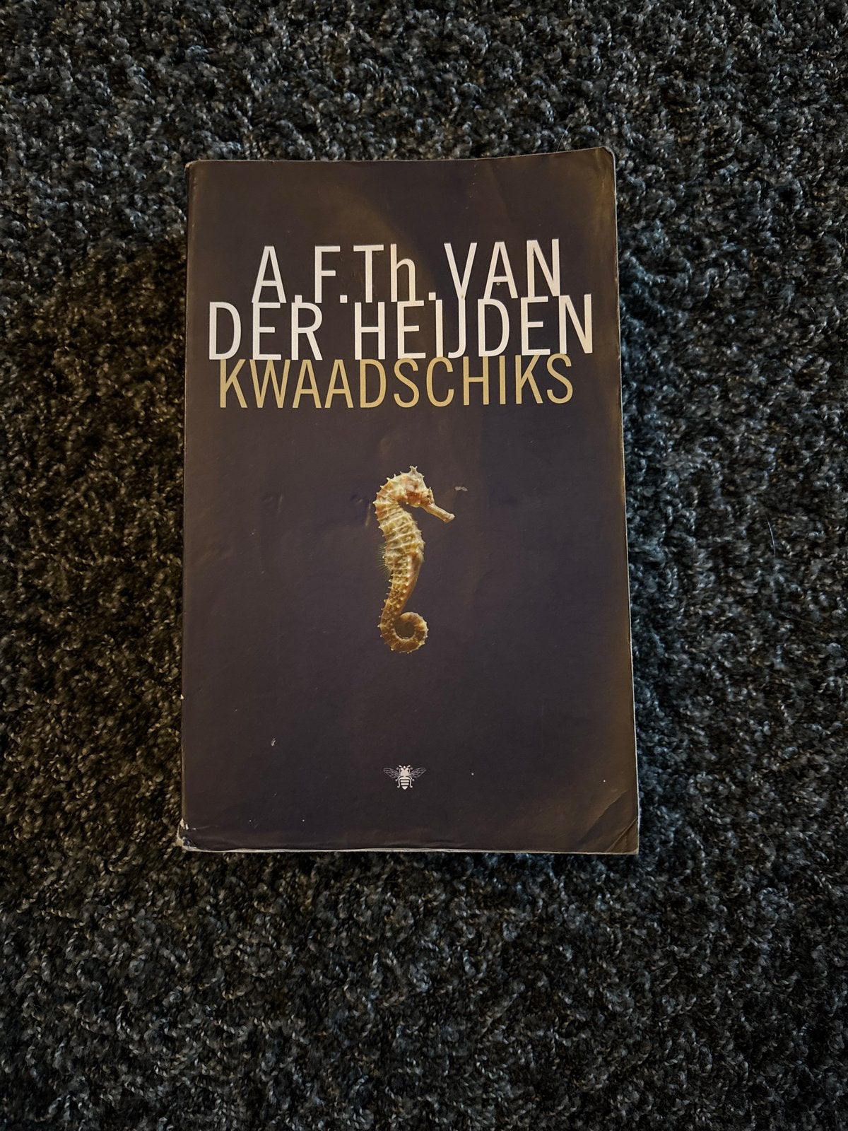 A.F.Th. van der Heijden - Kwaadschiks, Ophalen of Verzenden, Gelezen, Nederland