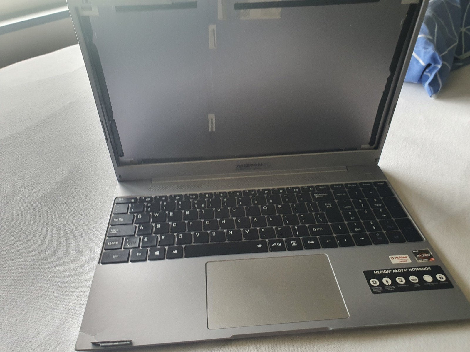 Medion Akoya Notebook - Geen scherm/camera, rest werkt, Ophalen of Verzenden, Niet werkend, Medion