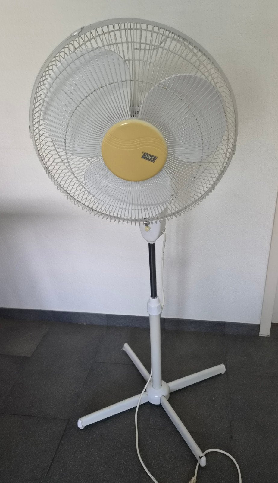 Staande ventilator, Witgoed en Apparatuur, Ophalen, Zo goed als nieuw, Statiefventilator