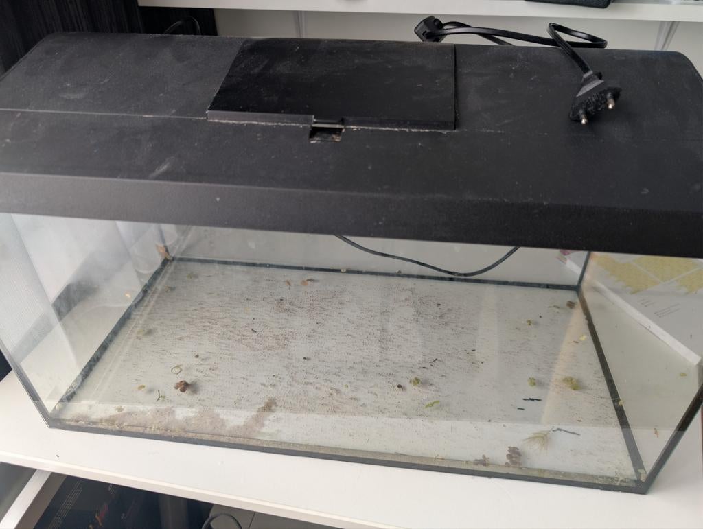 Aquarium + extra's! 60x30x30cm 50L, Ophalen, Inclusief toebehoren, Gebruikt, Leeg aquarium