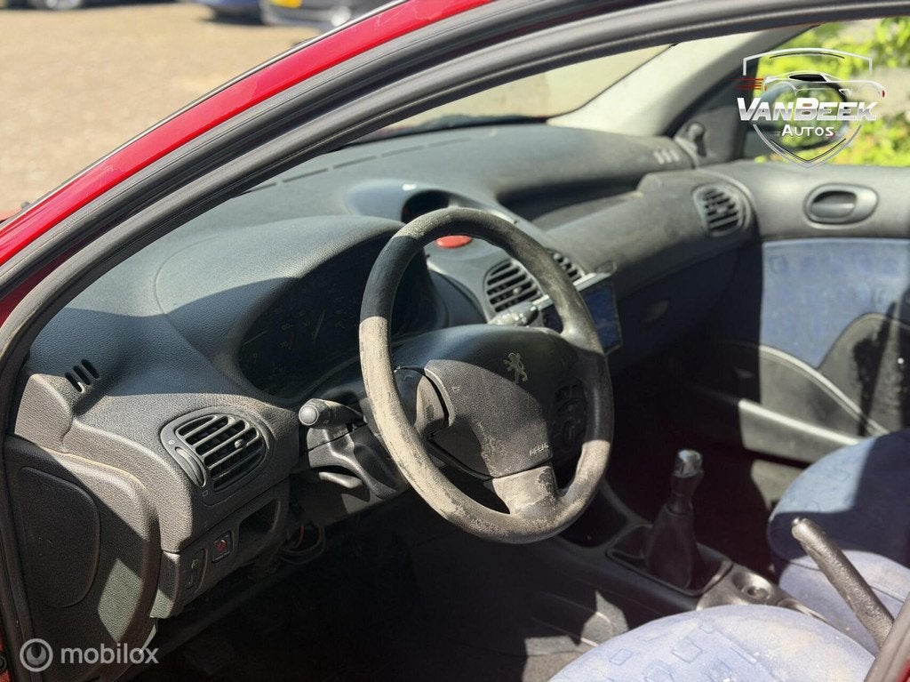 Peugeot 206 1.1 XR Apk, Voorwielaandrijving, Gebruikt, 31 €/maand, 4 cilinders