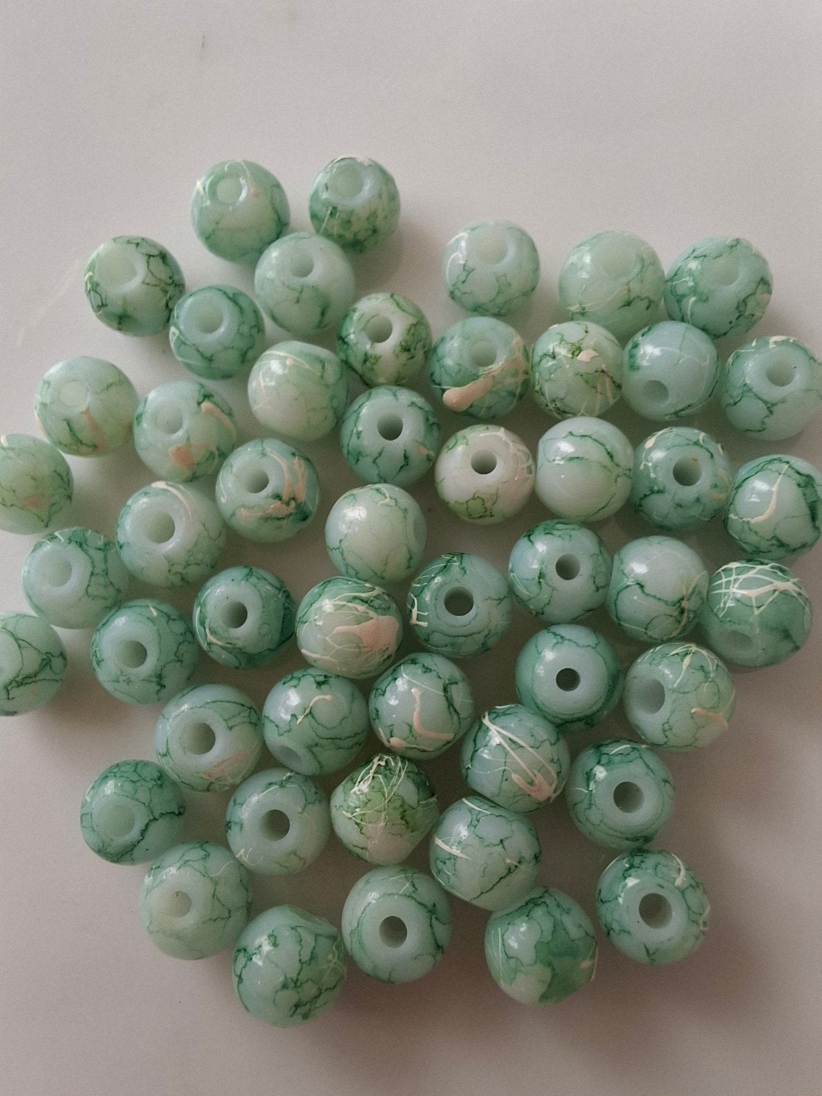 50 stuks 6 mm gemeleerde glaskralen groen wit kralen partij, Kraal, -, -, Nieuw