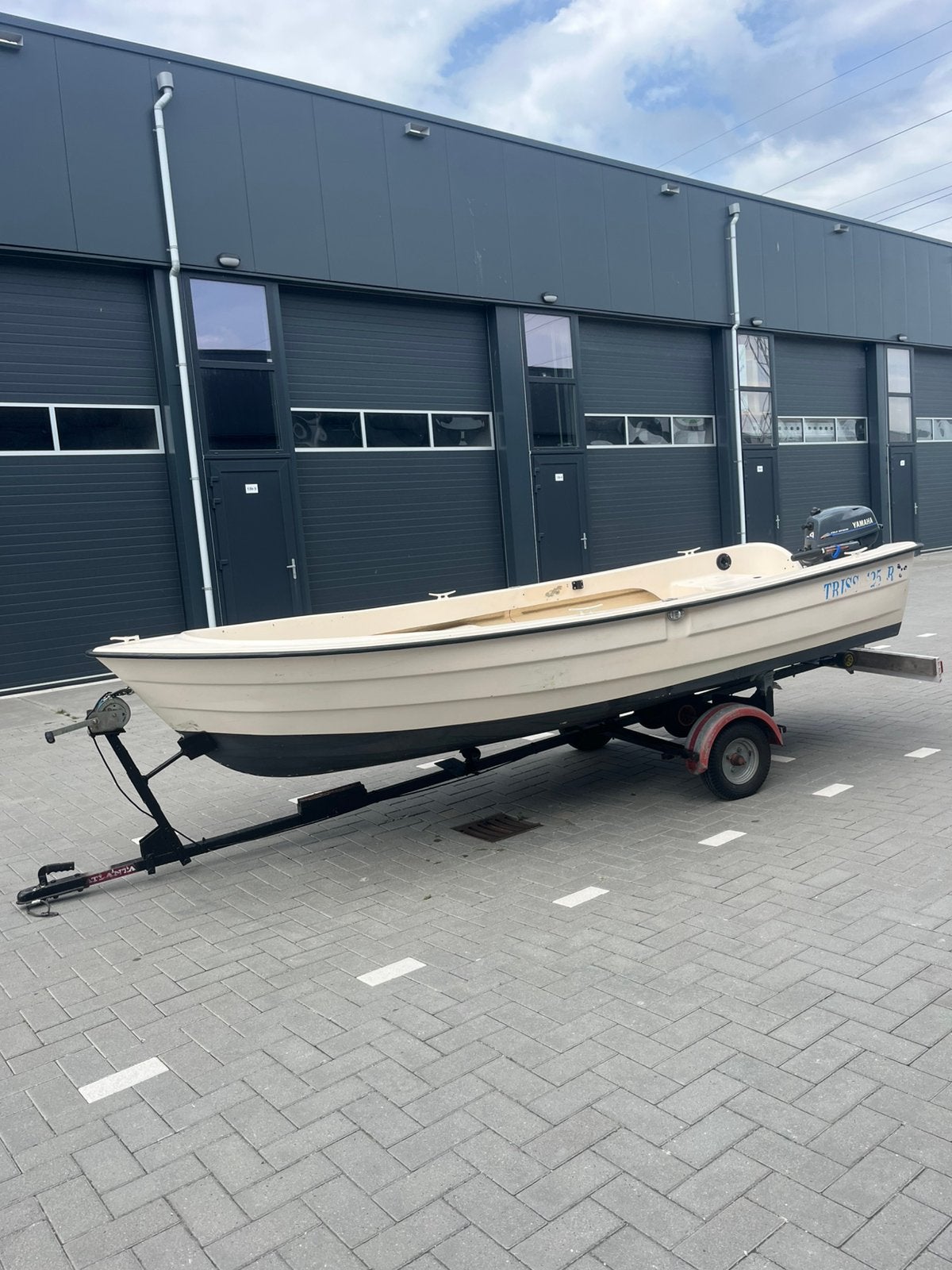 Bootje met 4pk motor en trailer, Ophalen, Zo goed als nieuw, Overige typen, Motorboot