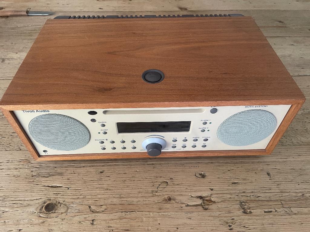 Tivoli music system+  (FM/cd/dab/bluetooth), Ophalen of Verzenden, Gebruikt, Overige typen, Met cd-speler