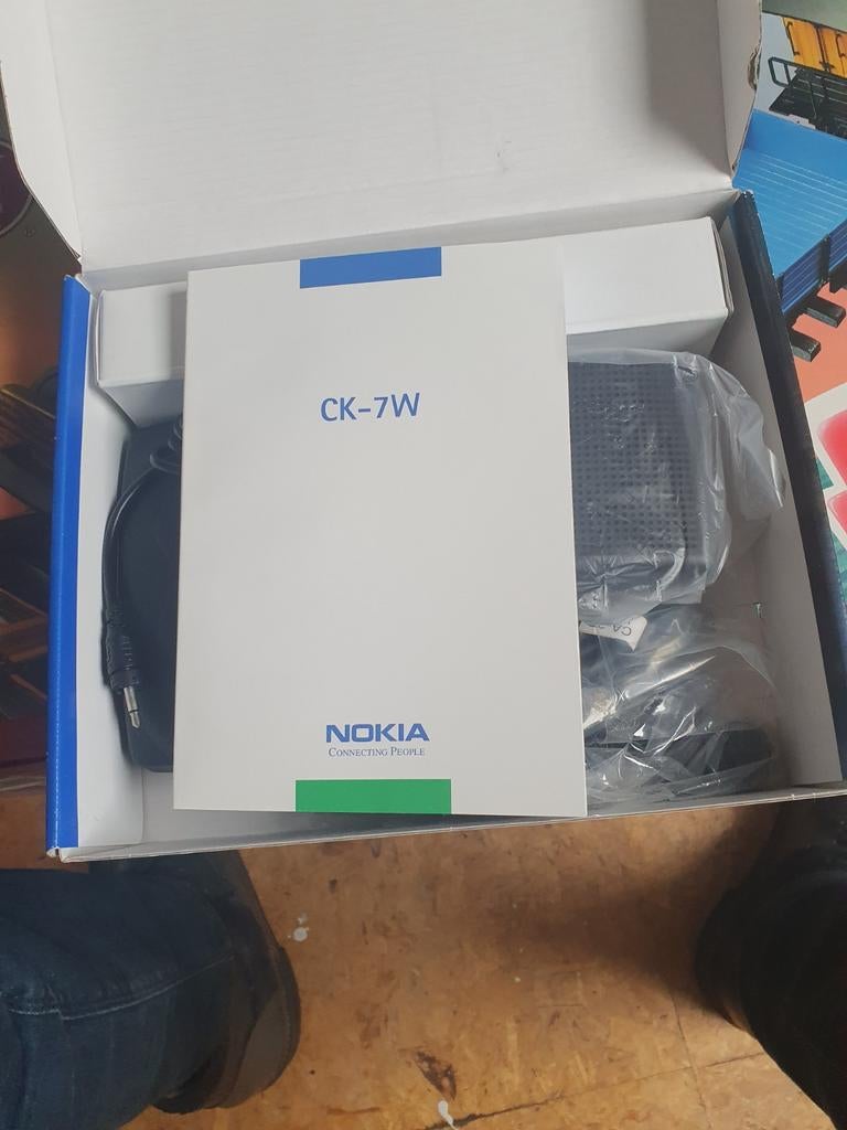 Nokia CK-7W Bluetooth Carkit - Nieuw en Ongebruikt, Complete carkit, Nieuw, Nokia, Ophalen