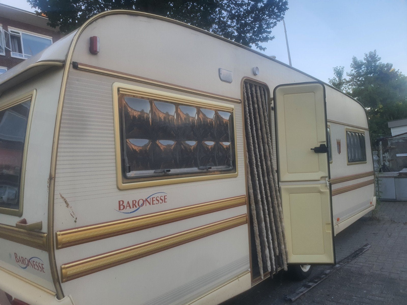 Tabbert Baronesse, Vast bed, Rondzit, incl.Airco, Ringverwarming, Vast bed, Rondzit, Tabbert