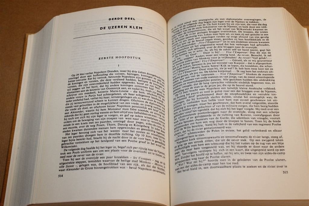 Oorlog en Vrede — Tolstoj, Compleet 4 Delen in 1 Band, Ophalen of Verzenden, Gelezen