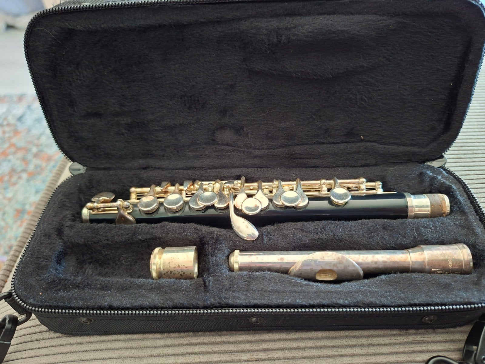 Te koop Piccolo, Trever J.James, Ophalen