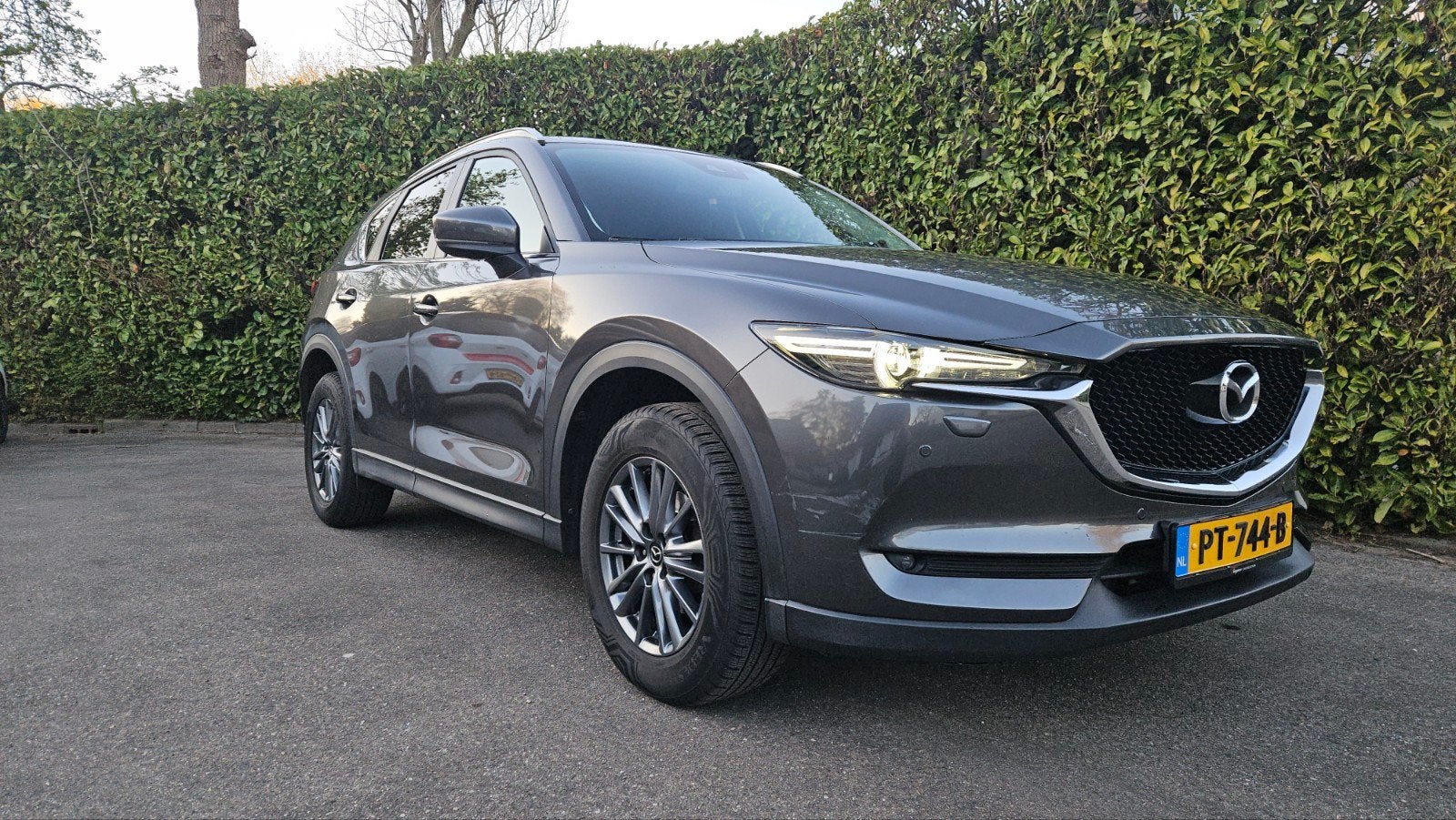 Mazda CX-5 2.0 Skyactiv-g 165pk 2WD Aut 2017 Grijs, 1998 cc, Zwart, 4 cilinders, 75 €/maand