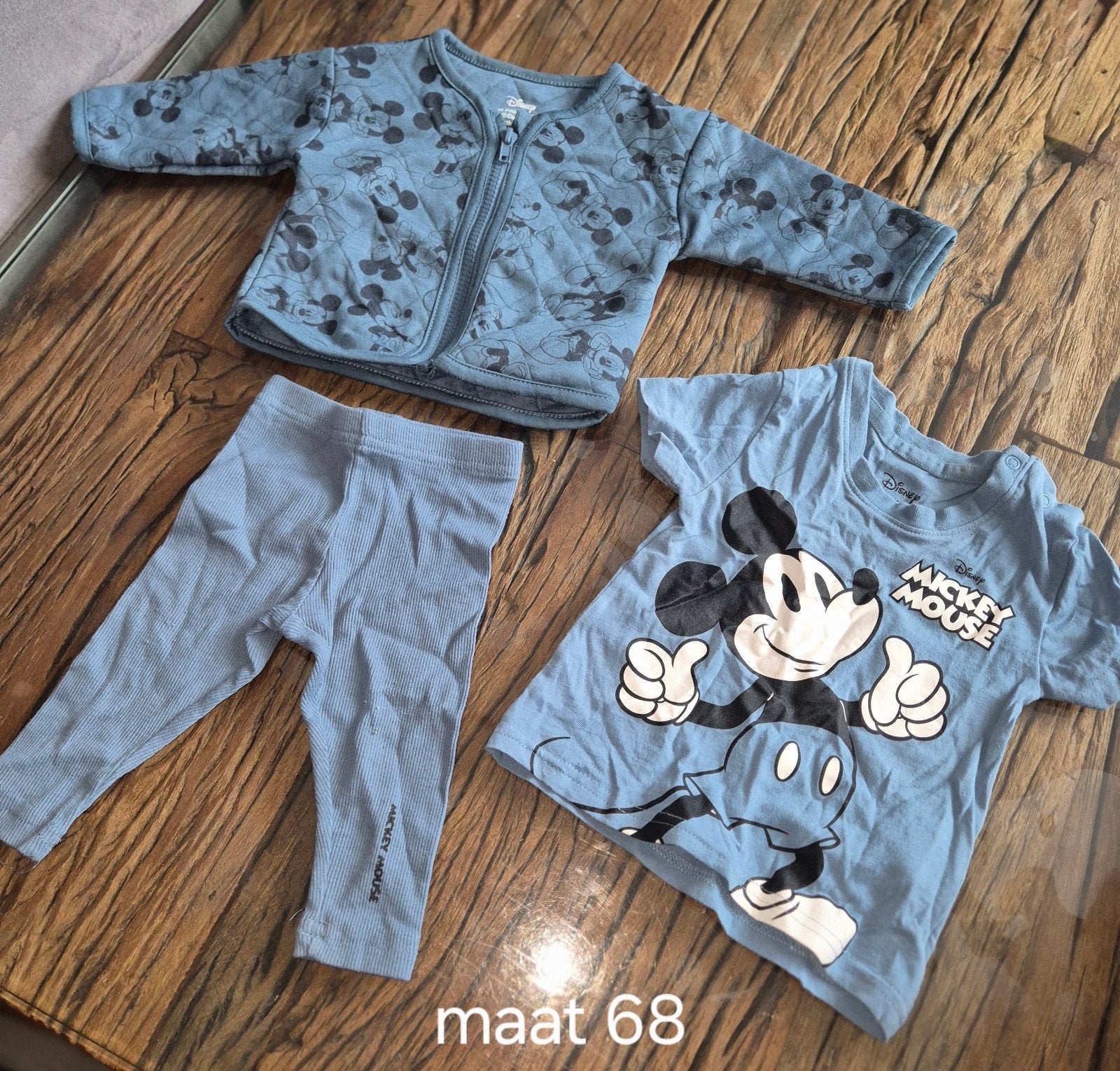 Mickey Mouse Kledingsetje Maat 68, Disney, Ophalen of Verzenden, Zo goed als nieuw, Setje