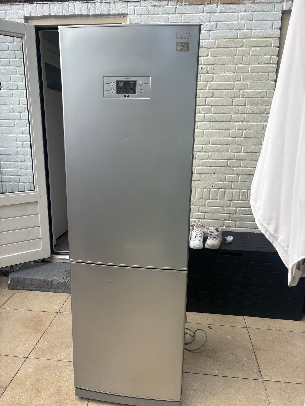 LG No Frost Koelkast met Aparte Vriezer - Zilver, Witgoed en Apparatuur, Gebruikt, 200 liter of meer, Met aparte vriezer, 45 tot 60 cm