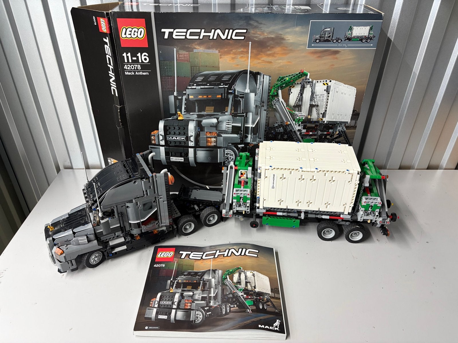 LEGO Technic 42078 Mack Anthem Vrachtwagen, Ophalen of Verzenden, Zo goed als nieuw