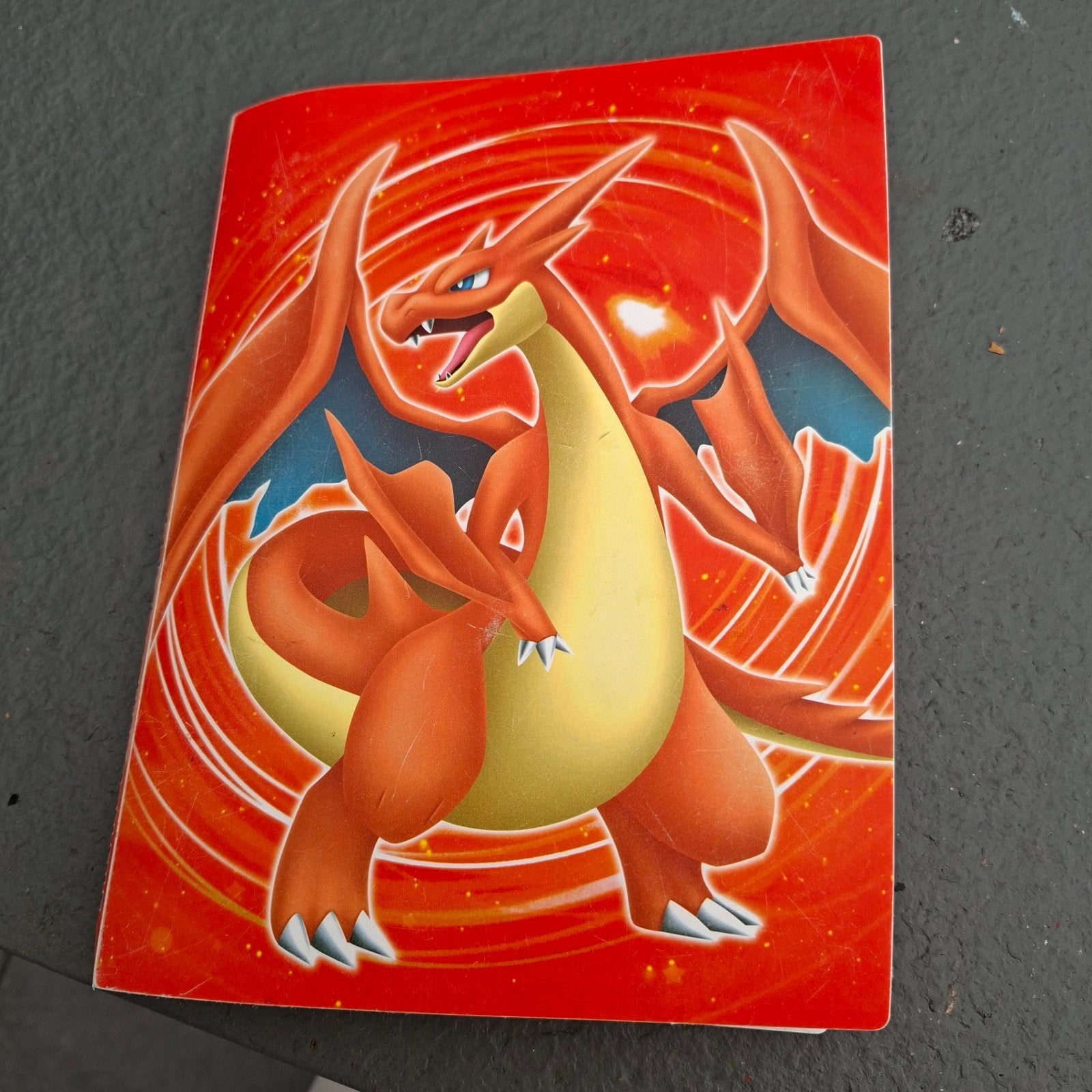 112 Pokémonkaarten in map - diverse collectie, Ophalen of Verzenden