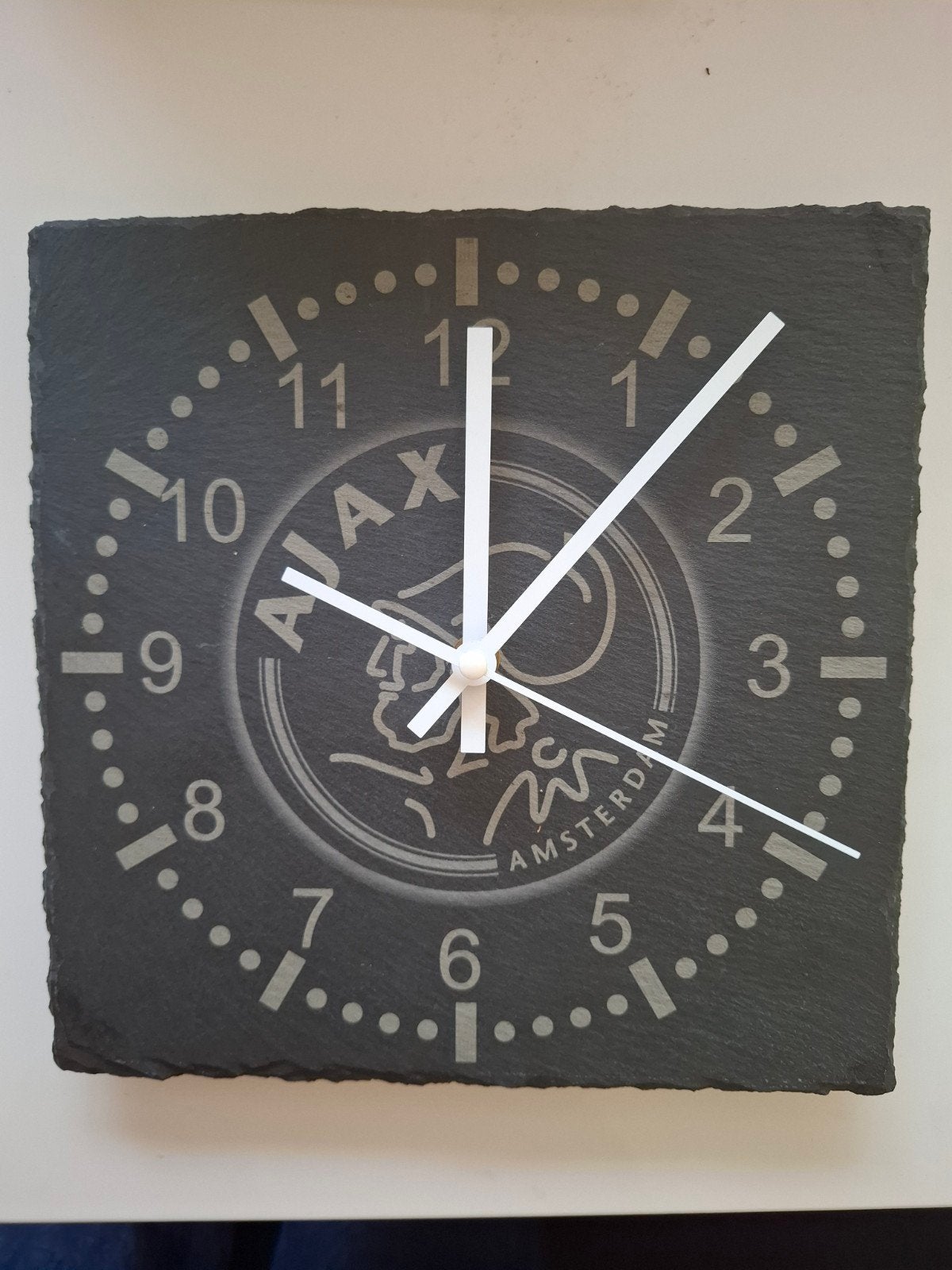 Leisteen wandklok 25x25cm - Ajax logo, Ophalen of Verzenden