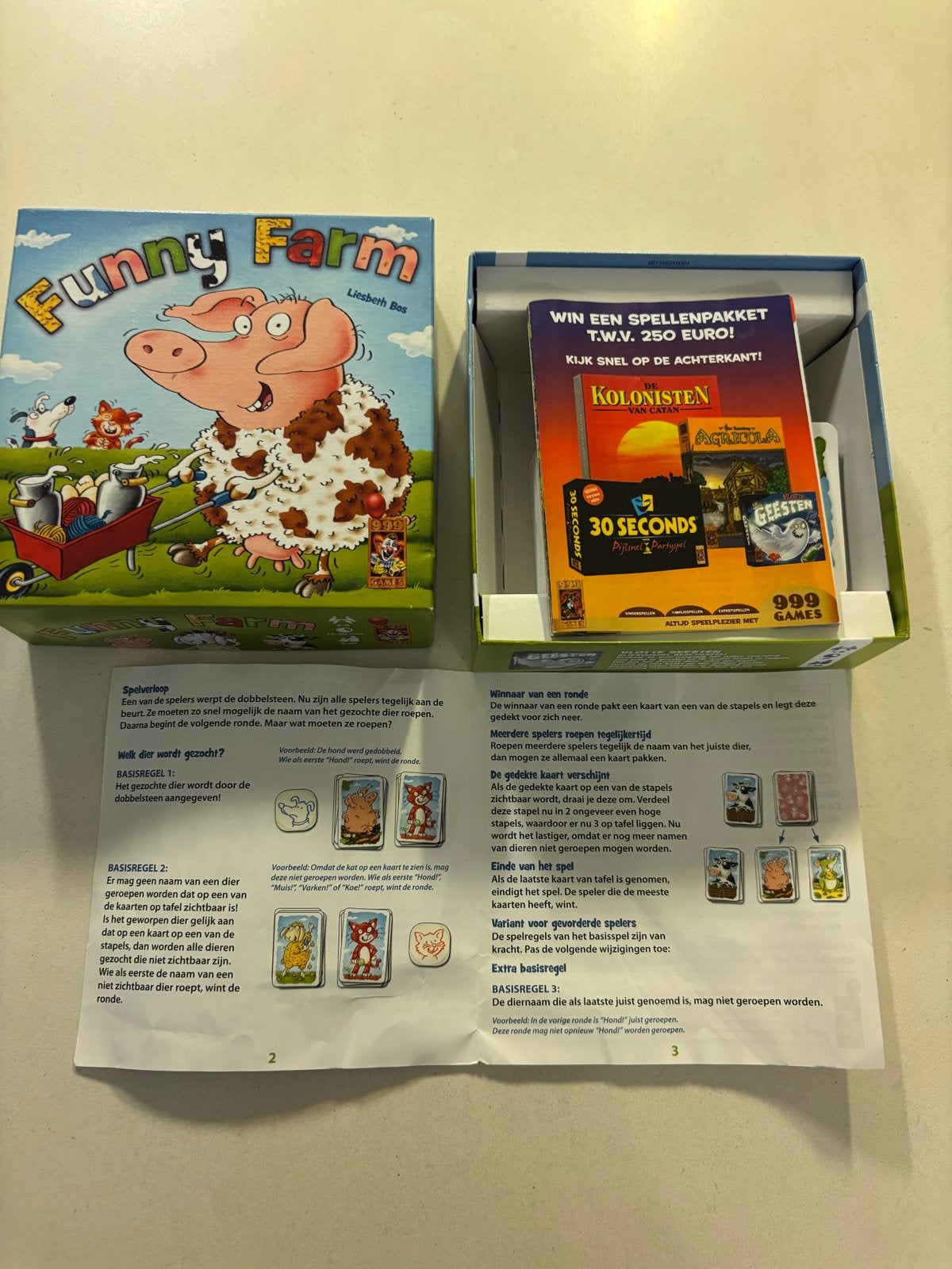 Funny Farm Reactiespel - Snel en Leuk Kaartspel 999 games!, Een of twee spelers, Ophalen of Verzenden, Zo goed als nieuw