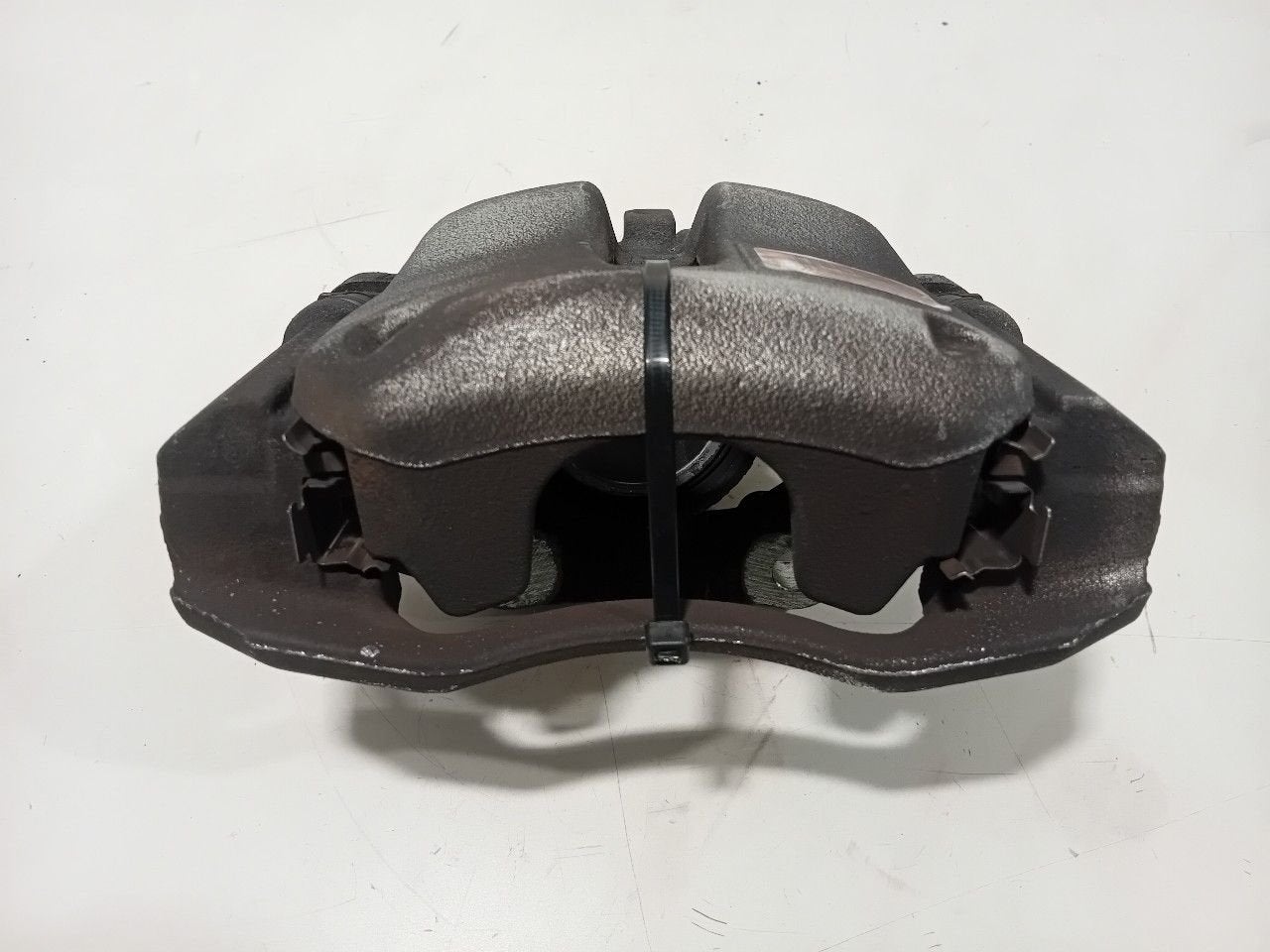 Remklauw links voor Opel Corsa, Onderdelen@venauto.nl, Van der Ven Autorecycling B.V., Gebruikt, Ettenseweg 76, 4706 PB Roosendaal, The Netherlands